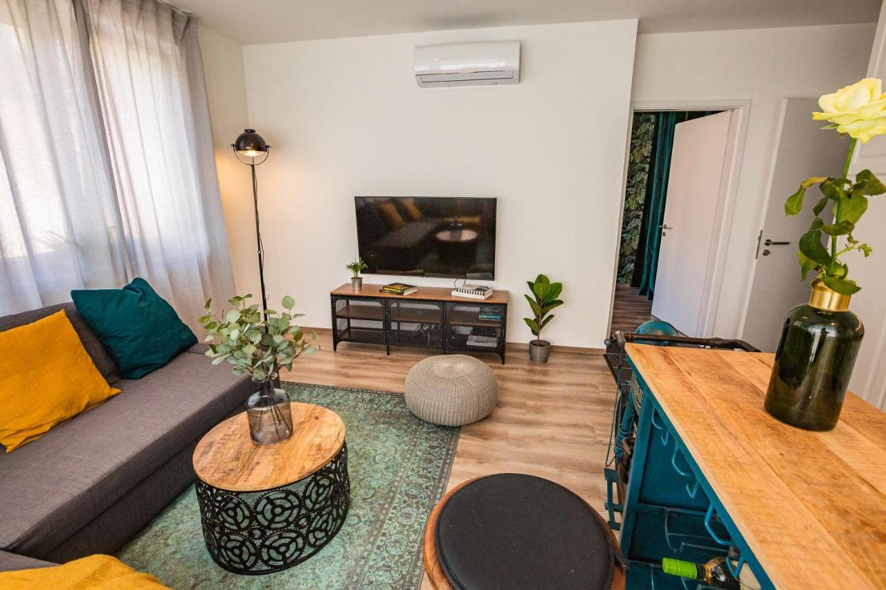 Stylish Oasis Central Apartment With Ac And Parking Budapest Exterior foto